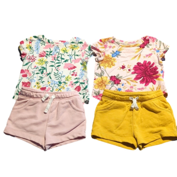 Old Navy Other - 2 Old navy outfits. 4 pieces together.